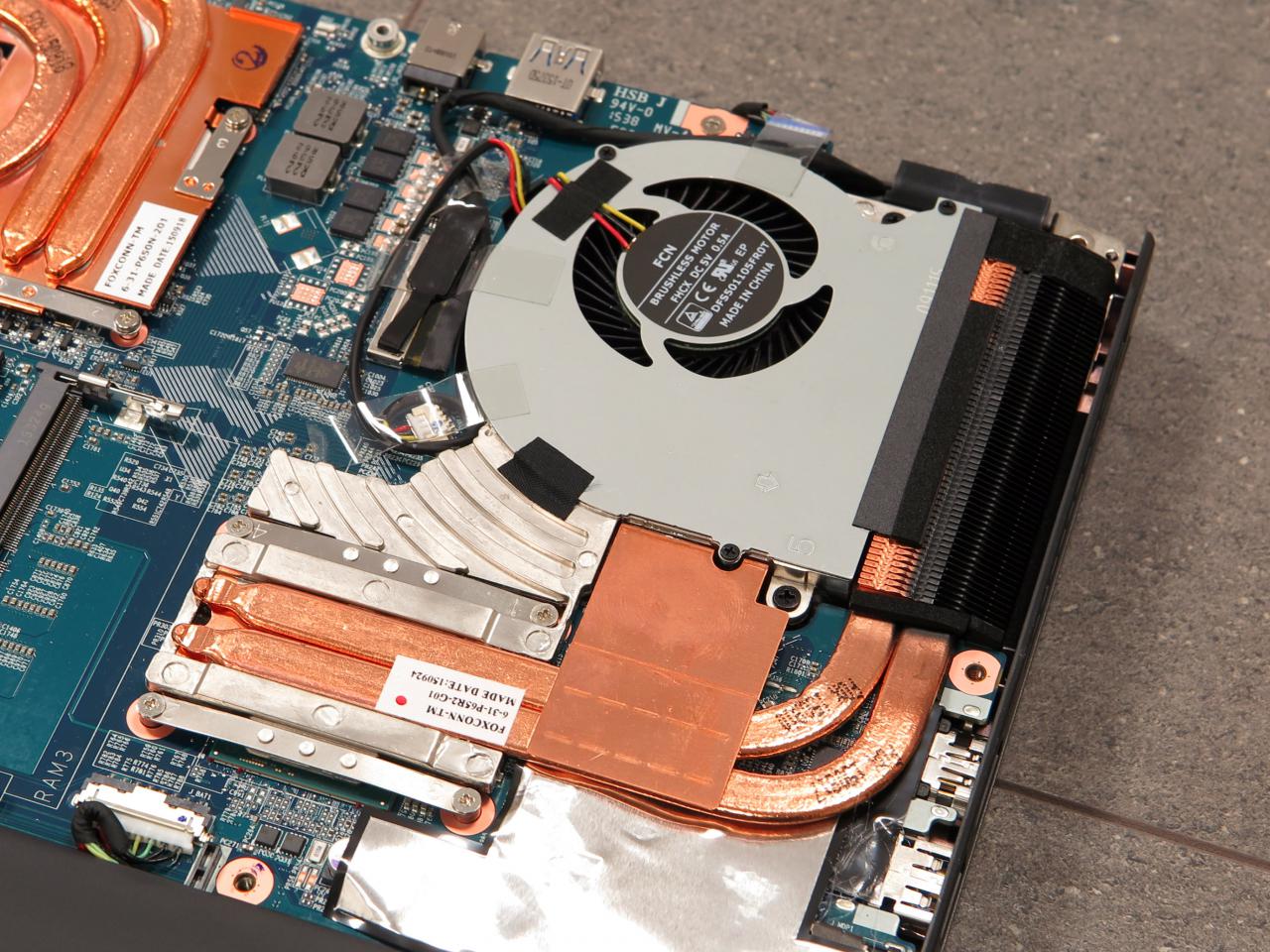 [30/03/2016] Tuxedo XC1506: Lüfter und Heatpipes (2)