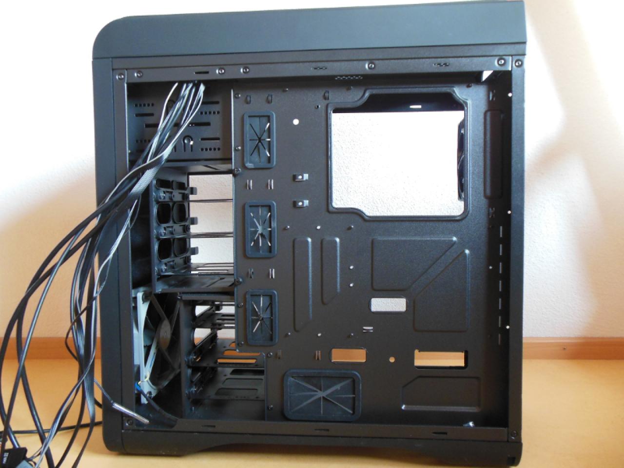 [25/04/2016] Aerocool DS 200: Gehäuse im PCGHX-Test (2)