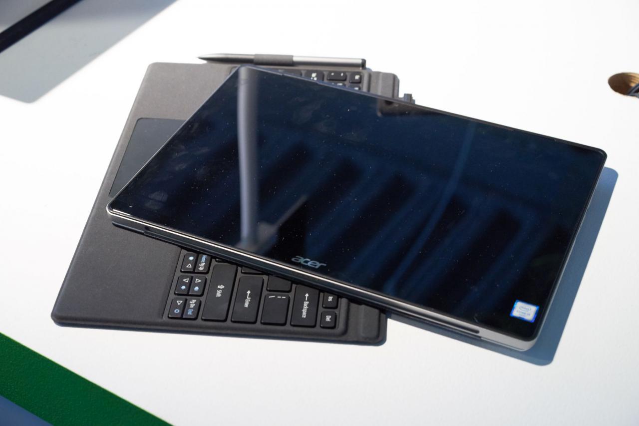 [21/04/2016] Acer Switch Alpha 12 im Hands-On-Test: Surface Pro 4 in günstig (5)