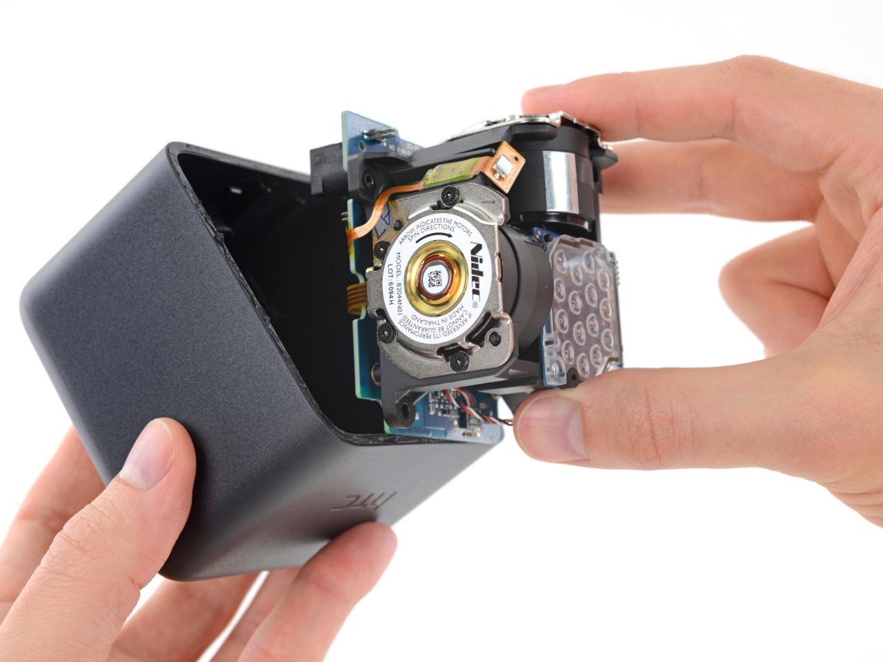 [27/04/2016] HTC Vive: Laut Ifixit größtenteils gut reparierbar (1)