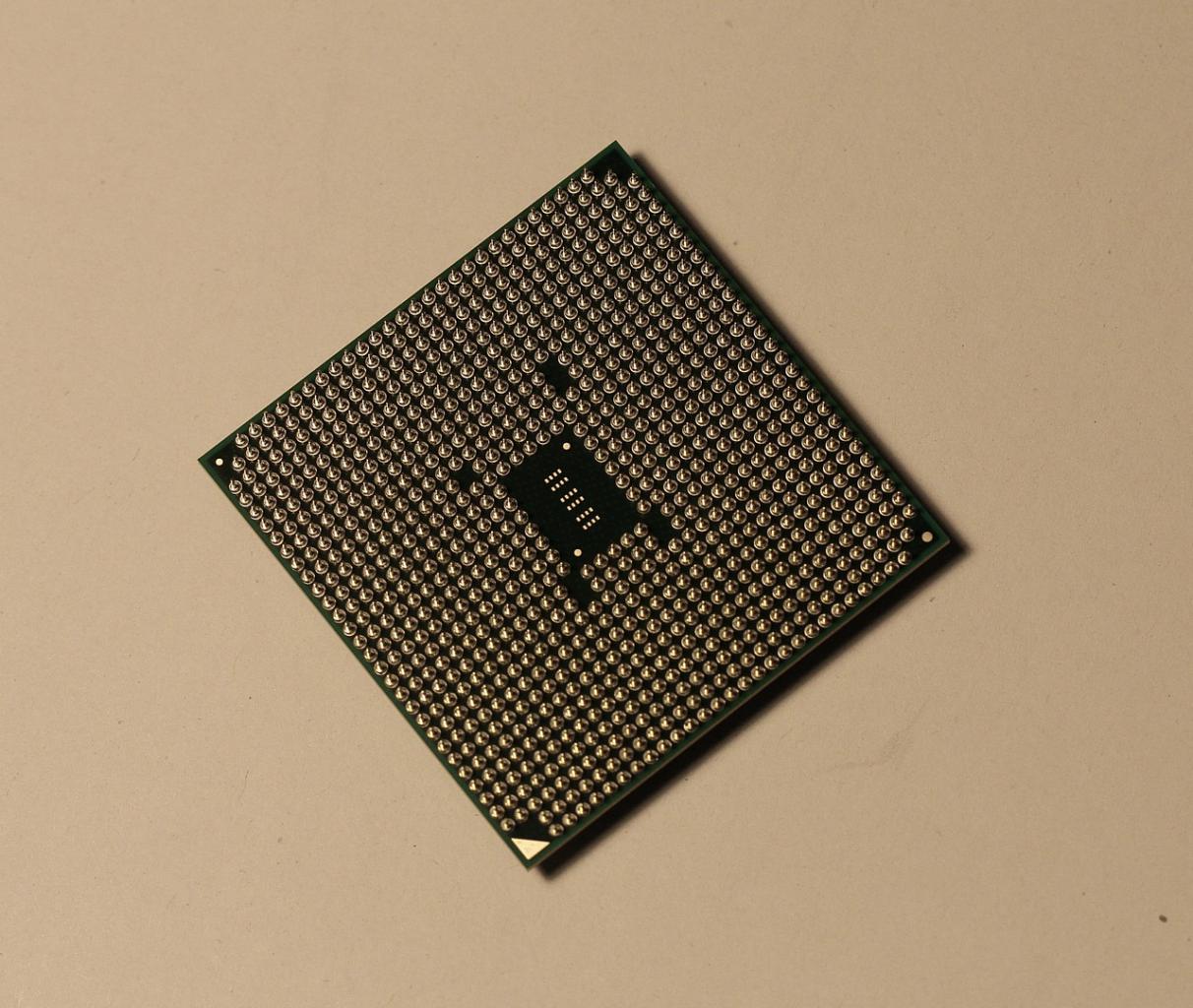 [29/04/2016] Update Mai 2016: 40 Jahre alter Intel-Prozessor ausgegraben (14)