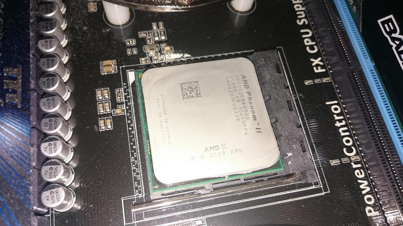 [29/04/2016] Update Mai 2016: 40 Jahre alter Intel-Prozessor ausgegraben (17)