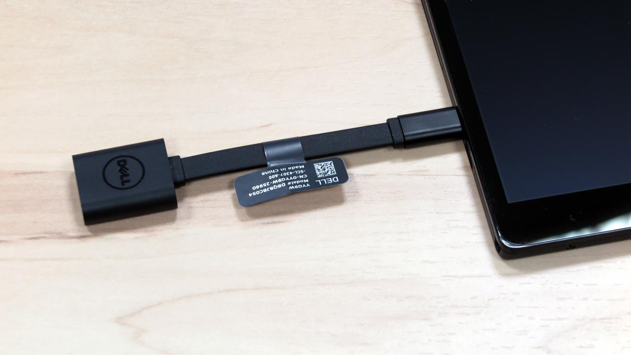 [03/05/2016] Dell Latitude 12 7275: USB-Adapter Typ C auf Typ A