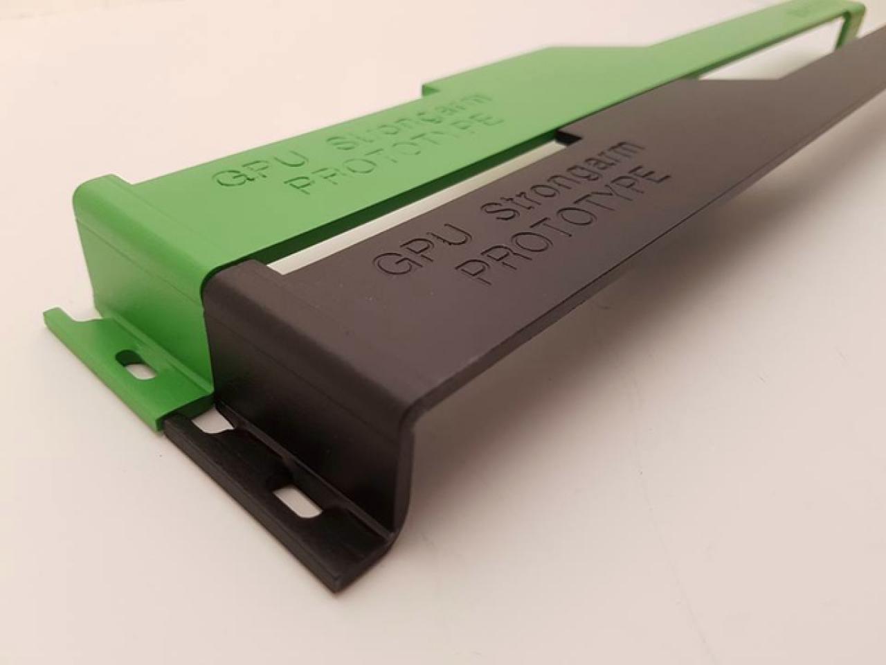 [09/05/2016] GPU Strongarm auf Kickstarter: Halterahmen soll biegende Grafikkarten verhindern (2)