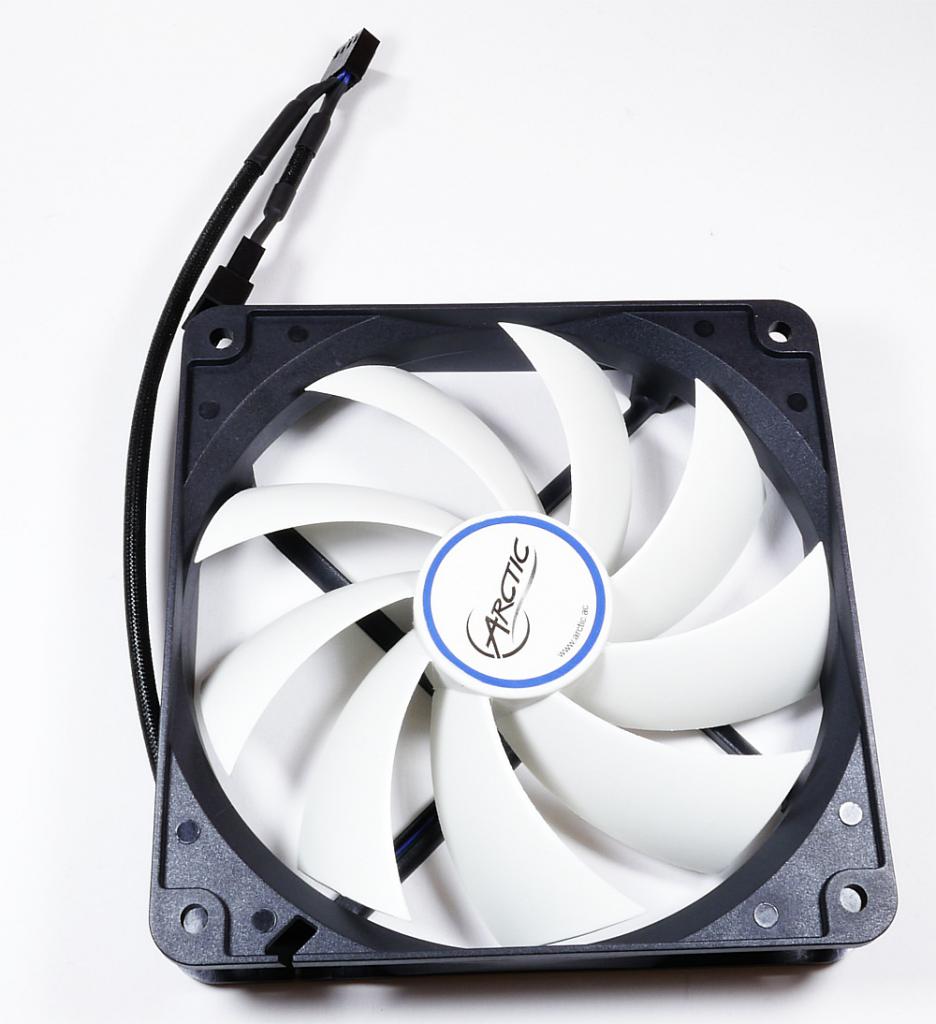 [10/05/2016] Arctic Freezer A32 vs. Cooler Master Hyper 212X (4)