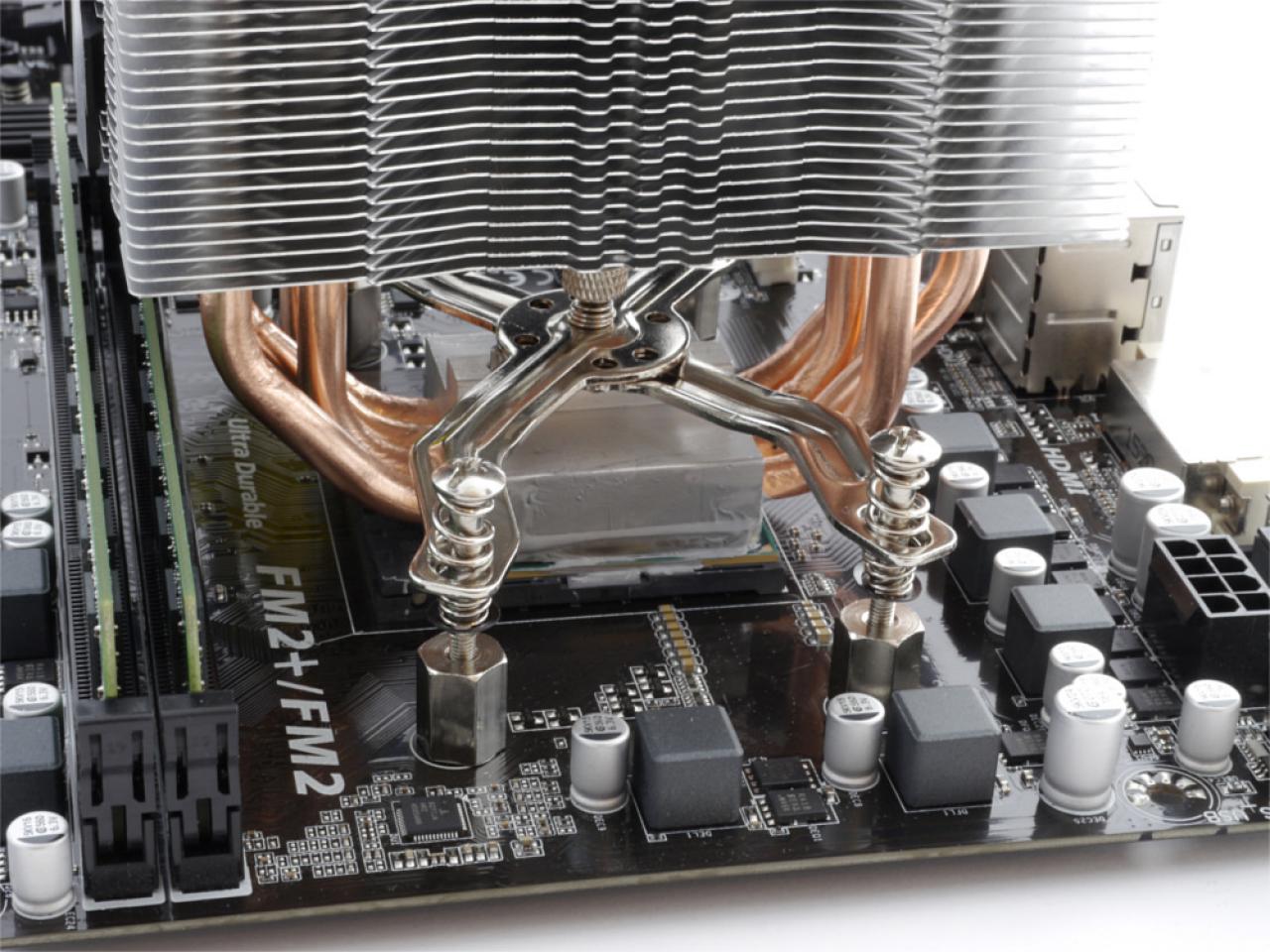 [10/05/2016] Arctic Freezer A32 vs. Cooler Master Hyper 212X (7)
