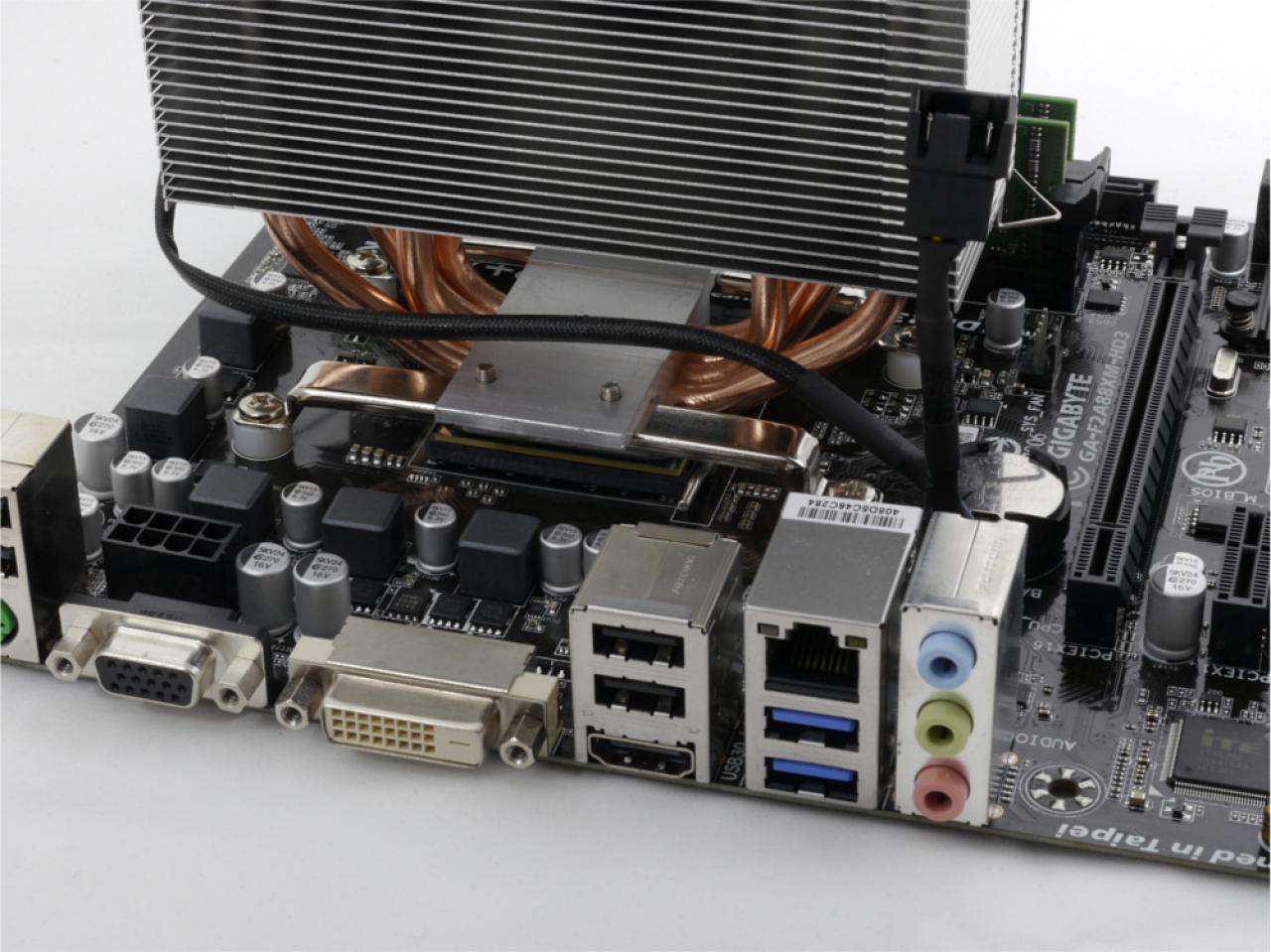 [10/05/2016] Arctic Freezer A32 vs. Cooler Master Hyper 212X (8)