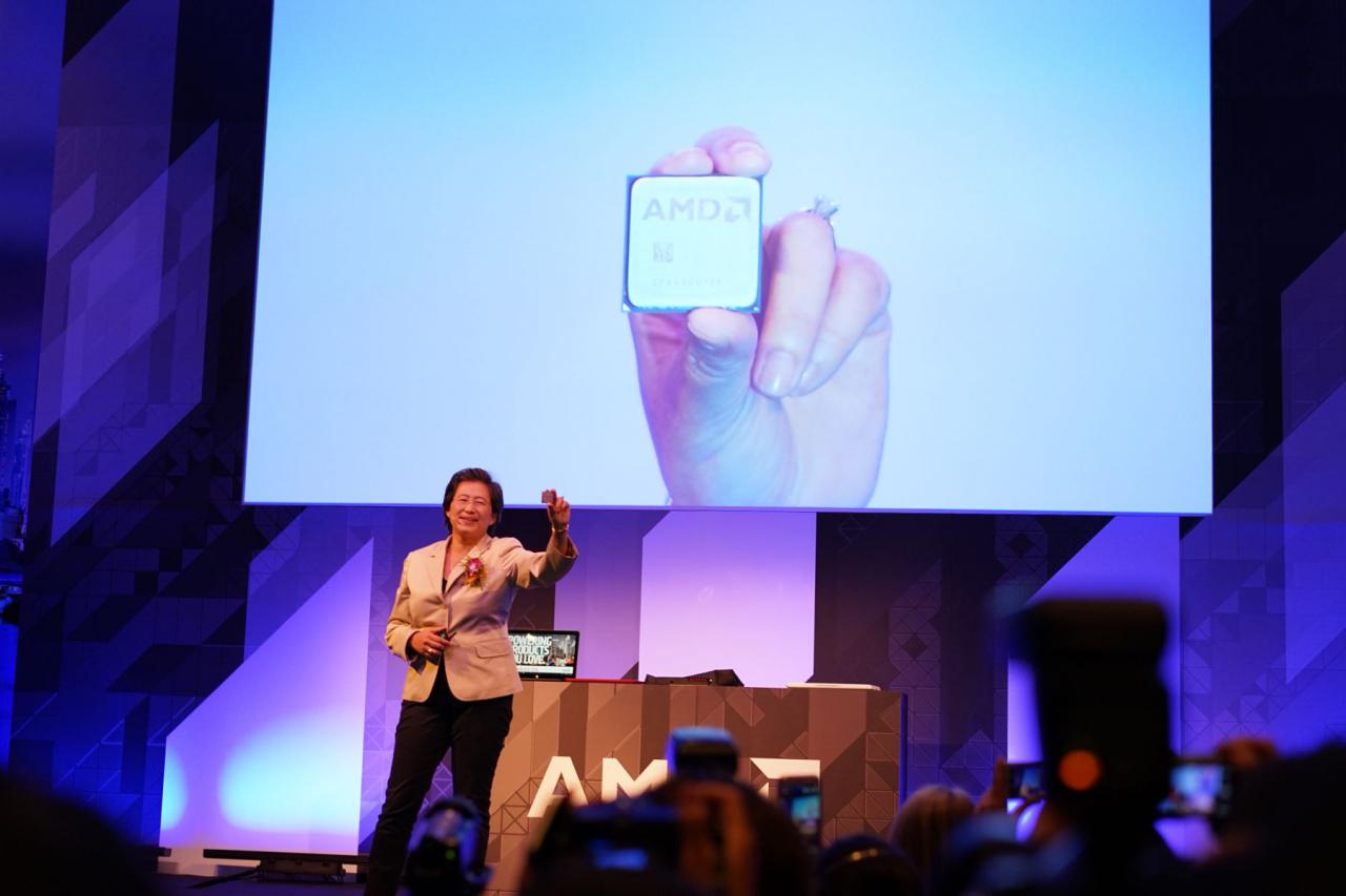 [01/06/2016] Summit Ridge: AMD zeigt erste Zen-CPU mit 16 Threads (2)