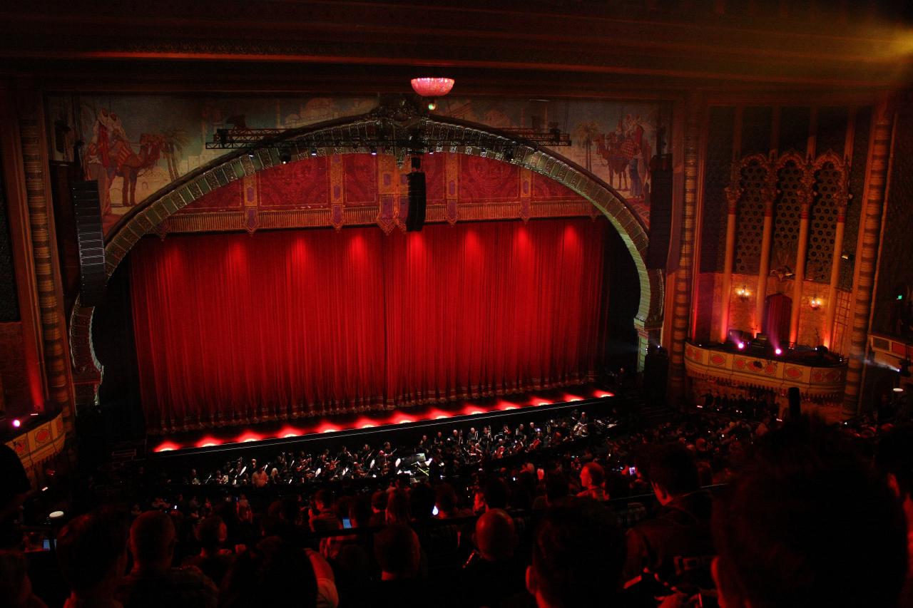 [20/06/2016] Sony präsentierte stilvoll im Shrine Auditorium - hier wurden früher die Oscars verliehen.
