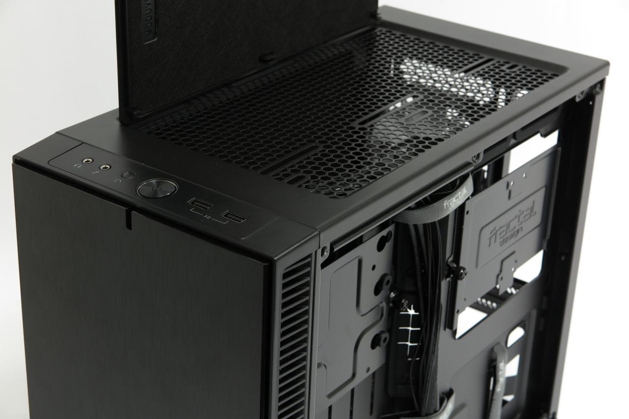 [09/06/2016] Fractal Design Define Nano S: Kompaktes, WaKü-kompatibles Mini-ITX-Gehäuse mit erstaunlich viel Platz im Test (8)