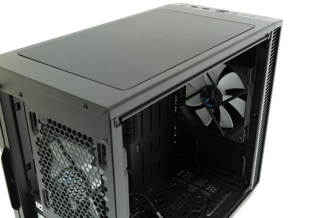 [09/06/2016] Fractal Design Define Nano S: Kompaktes, WaKü-kompatibles Mini-ITX-Gehäuse mit erstaunlich viel Platz im Test (11)