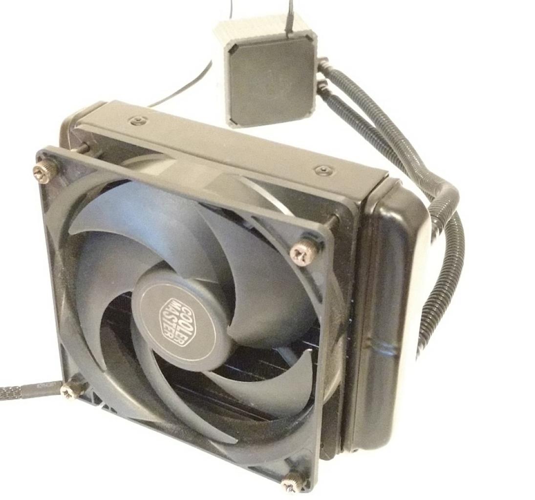 [10/06/2016] Cooler Master Seidon 120V V2 (1)
