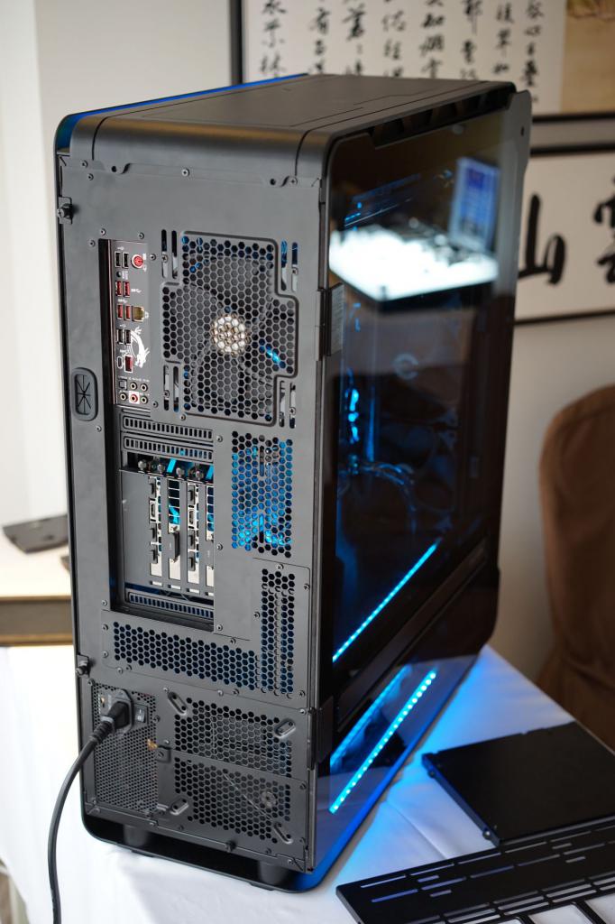 [03/06/2016] Phanteks Enthoo Elite: 699-Euro-Big-Tower für 560-mm-Radiatoren und Dual-Systeme (3)