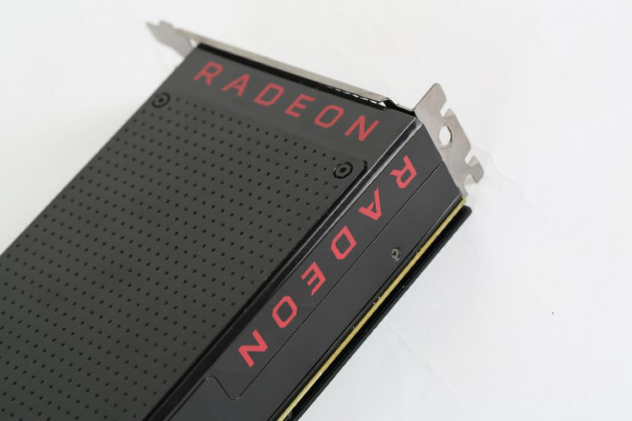 [28/06/2016] XFX Radeon RX 480 Black Edition: Referenzdesign darf offenbar verändert werden (2)