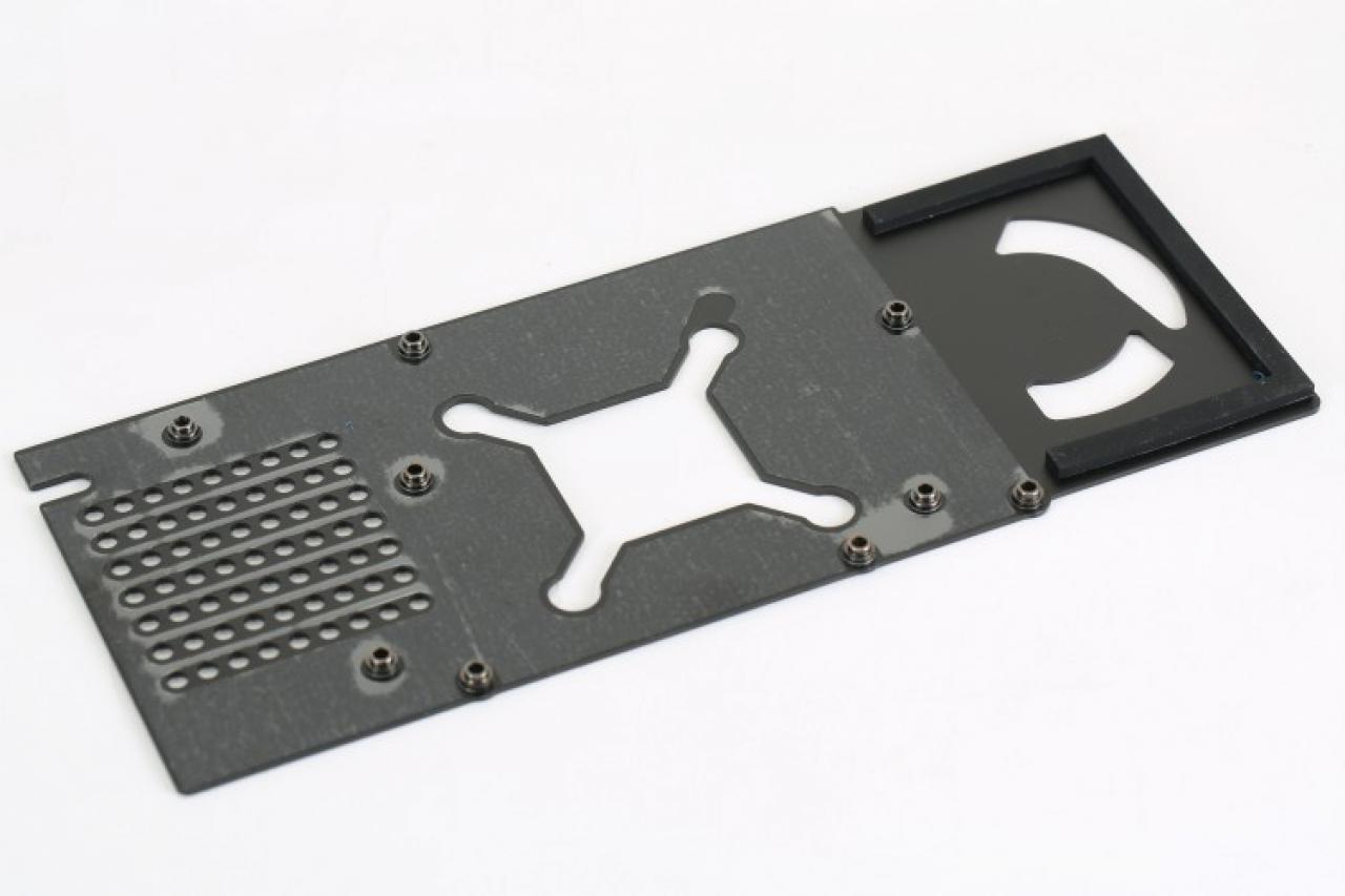 [28/06/2016] XFX Radeon RX 480 Black Edition: Referenzdesign darf offenbar verändert werden (1)