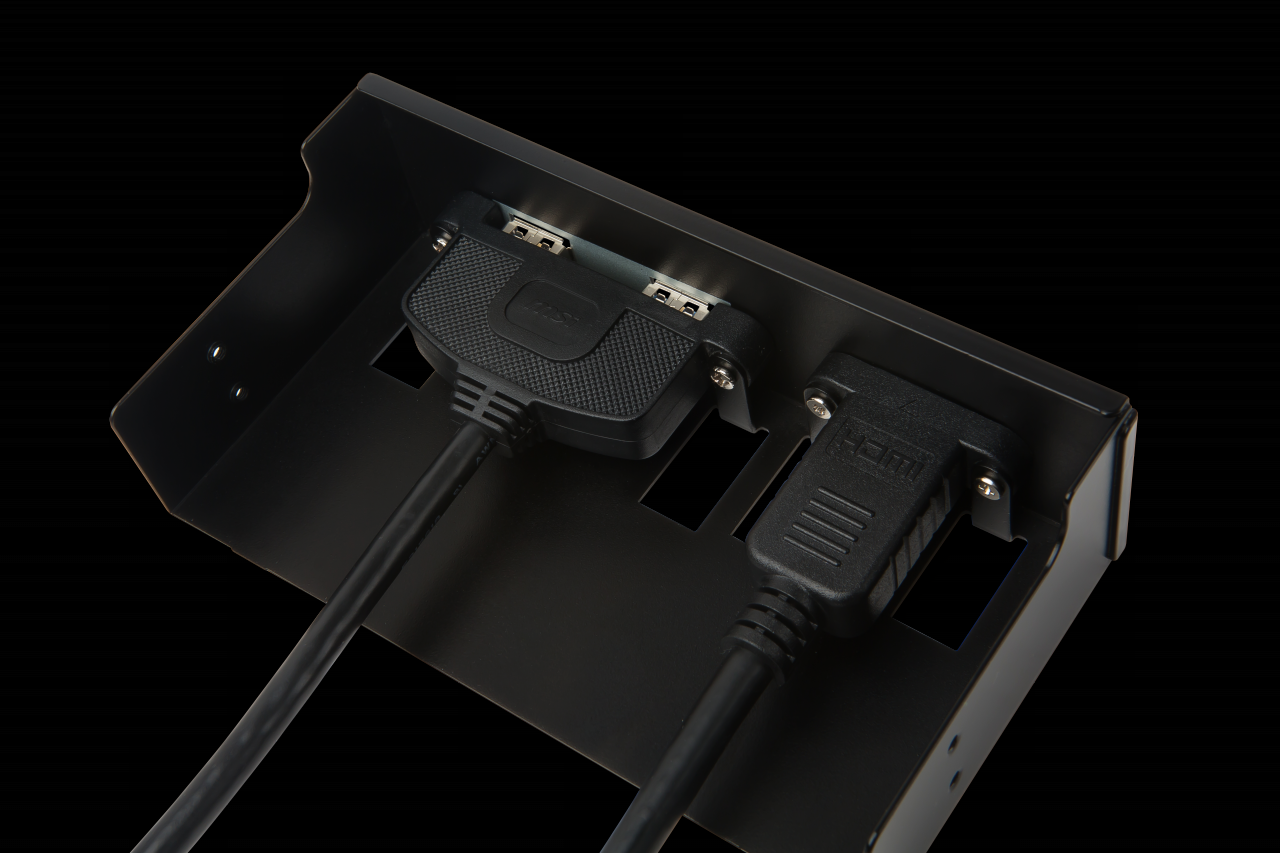 [13/07/2016] MSI VR-Boost-Kit Draufsicht