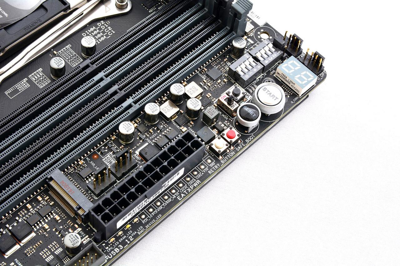 [25/07/2016] Asus Rampage V Edition 10 (20)