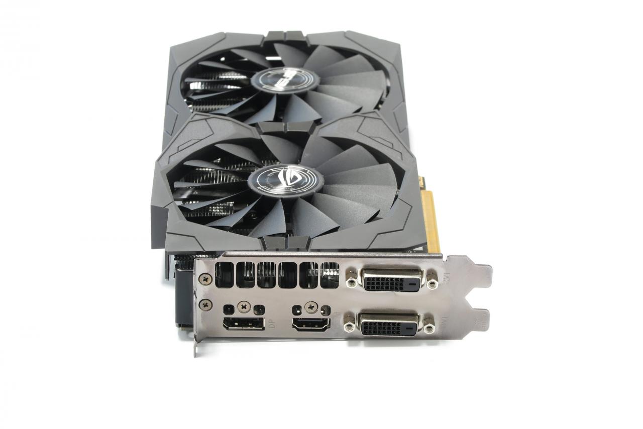 [04/08/2016] Asus Radeon RX 470 Strix OC: Übertaktete RX 470 mit 4 GiByte Speicher und 6-Pol-Strombuchse (8)