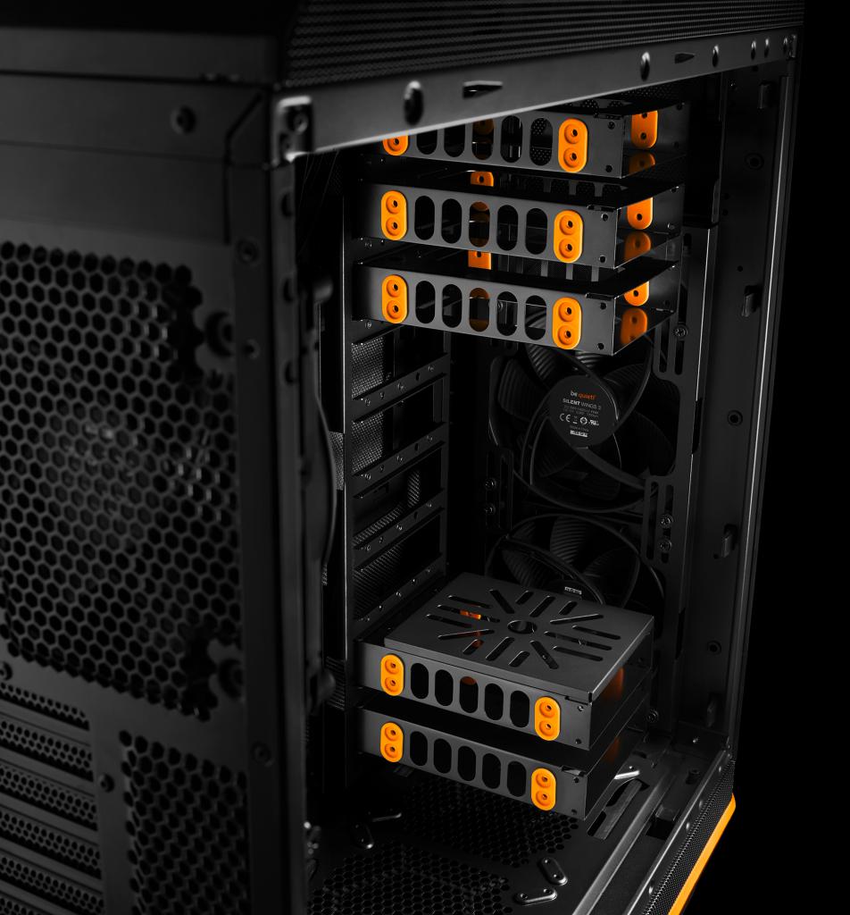 [15/08/2016] Dark Base 900: HDD-Slots