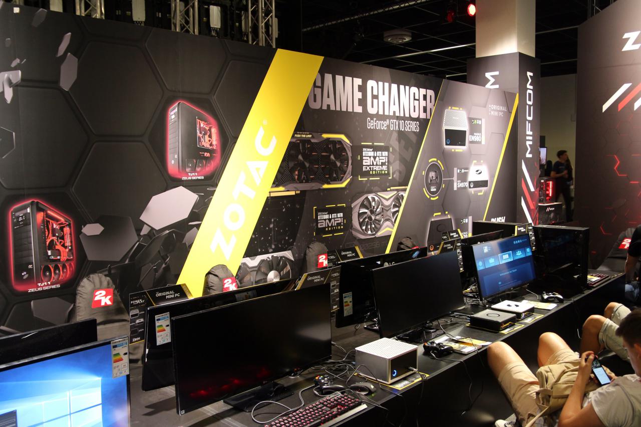 [18/08/2016] Mifcom auf der Gamescom 2016: Couch-Gaming mit Corsair und Zotac
