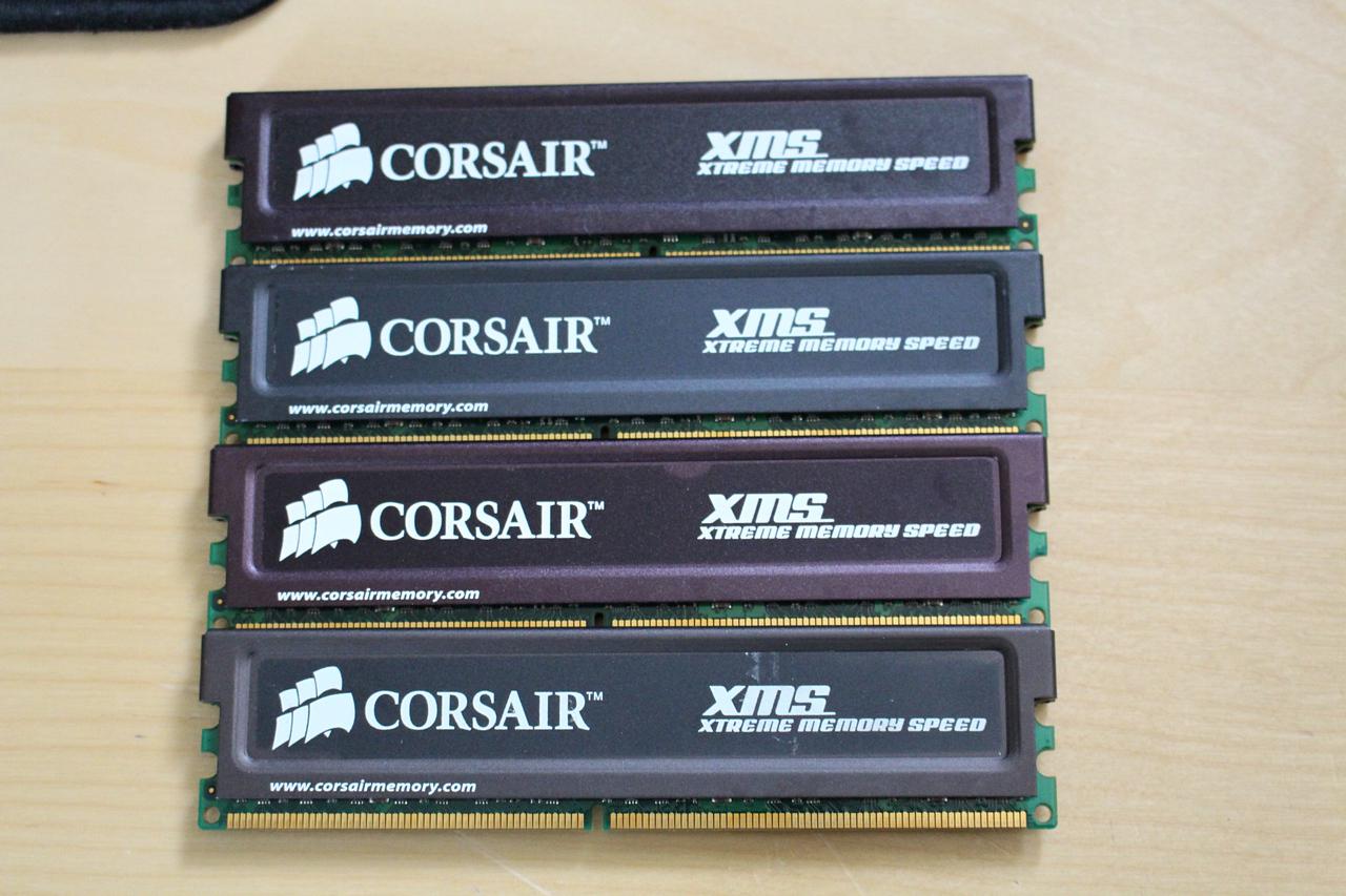 [10/08/2016] Retro-Casemod: High-End-PC von 2006 blüht auf (7)