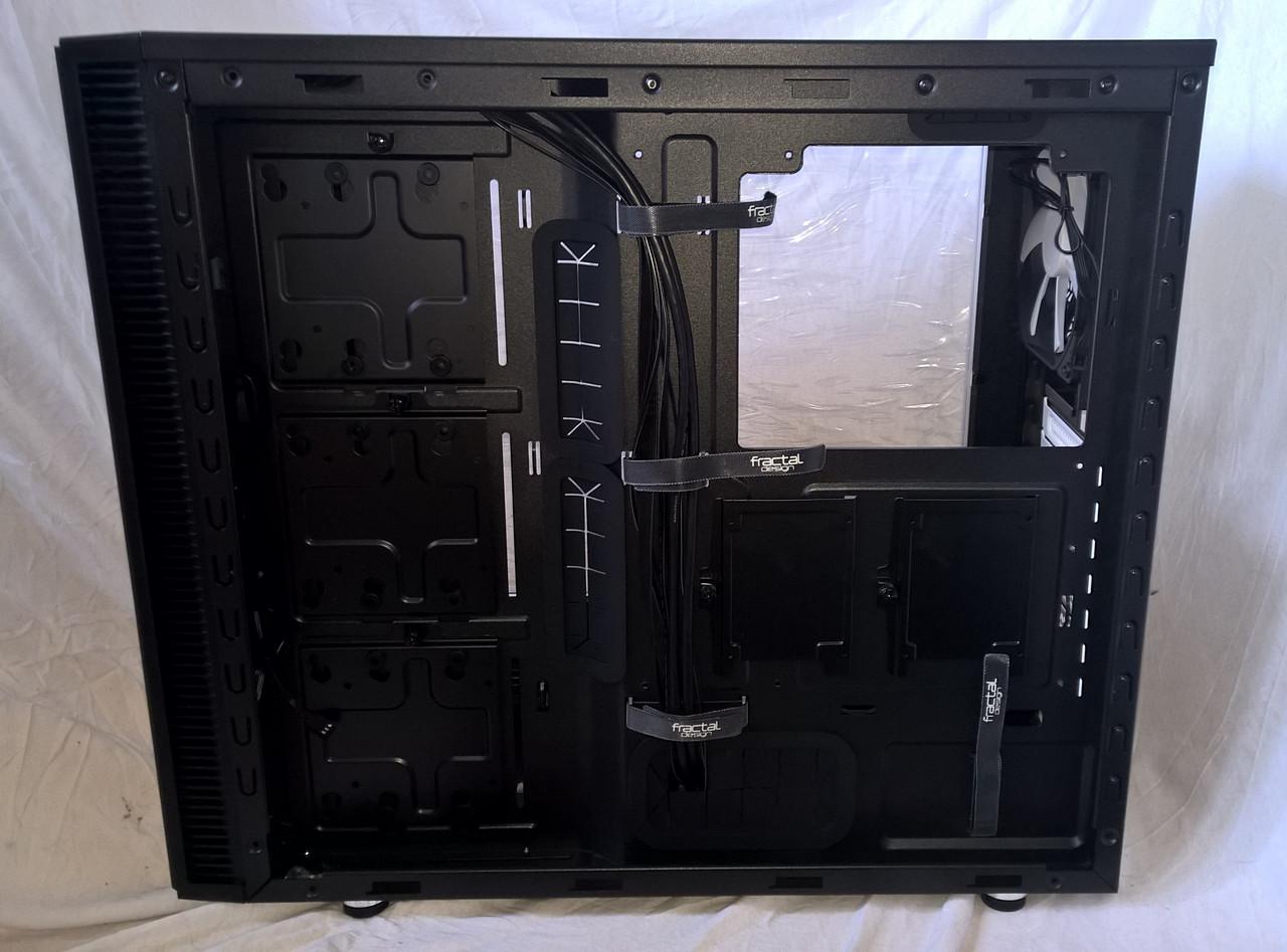 [31/08/2016] Fractal Design Define S (1)