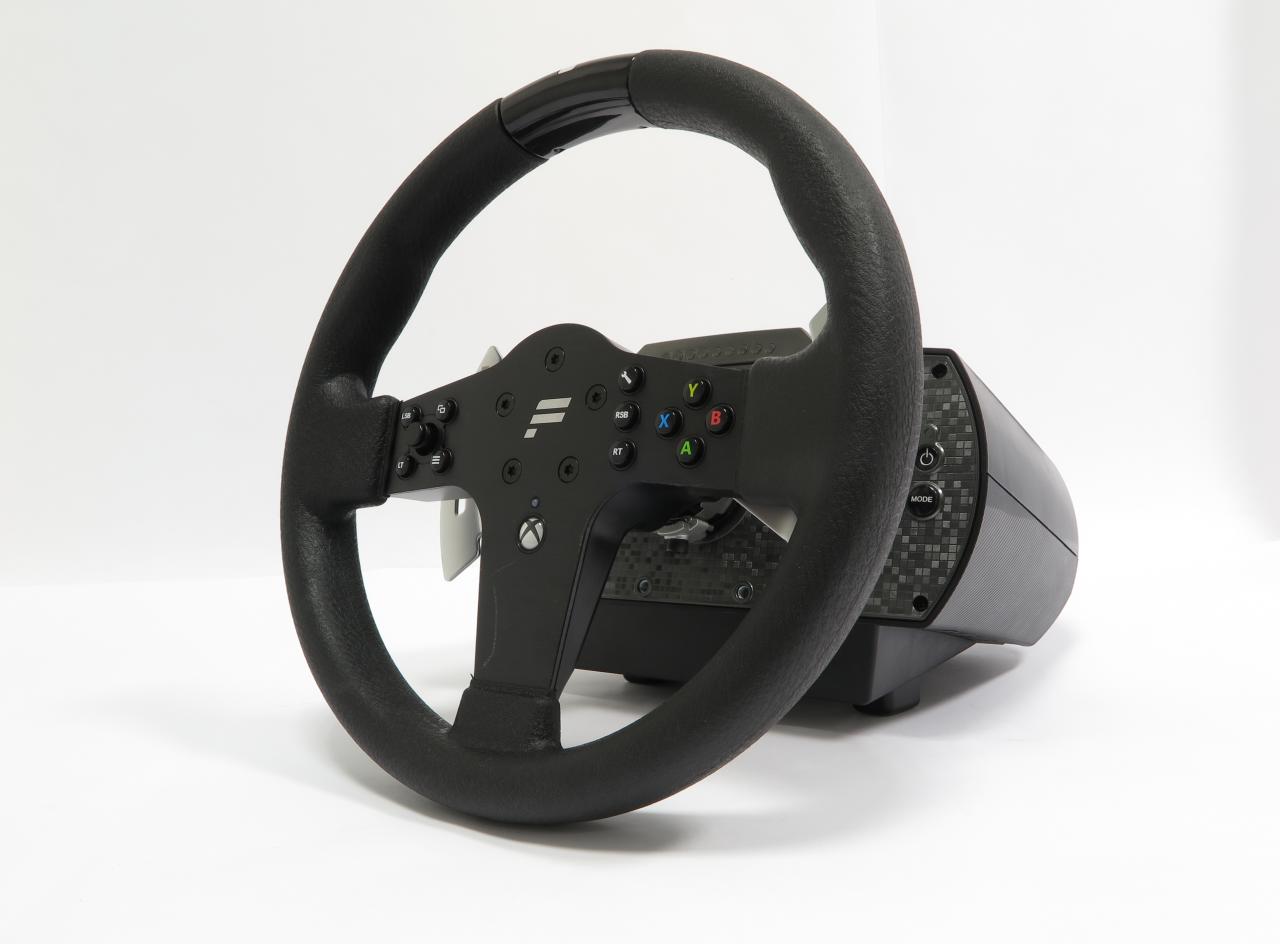[15/09/2016] Fanatec CSL Elite Serie: Fanatecs neues Clubsport-Light-Peripherie-Paket auf der PCGH-Teststrecke (1)