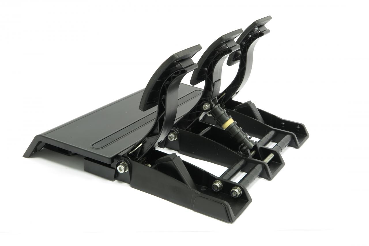 [15/09/2016] Fanatec CSL Elite Serie: Fanatecs neues Clubsport-Light-Peripherie-Paket auf der PCGH-Teststrecke (18)