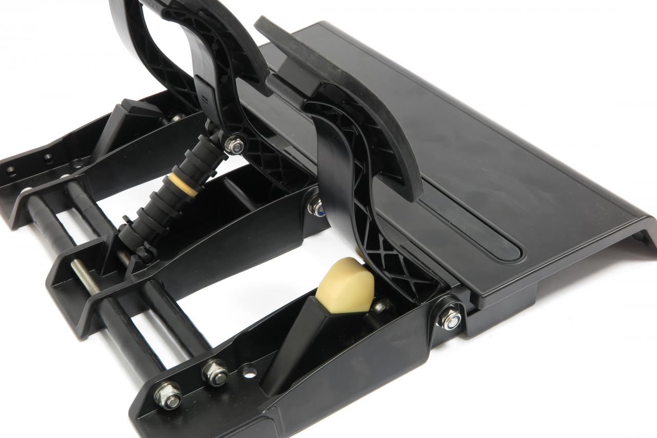 [16/09/2016] Fanatec CSL Elite Serie: Fanatecs neues Clubsport-Light-Peripherie-Paket auf der PCGH-Teststrecke (15)