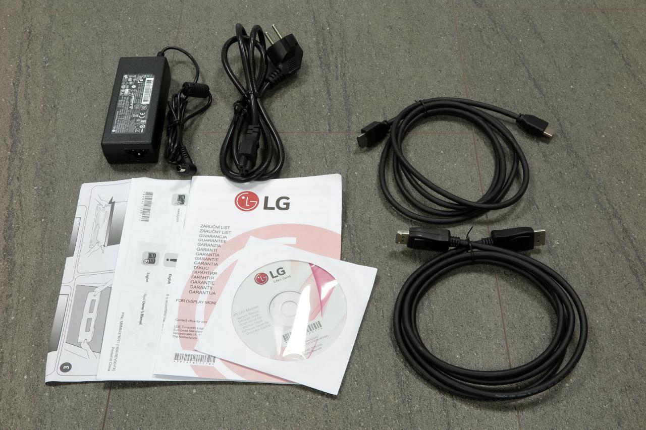 [23/09/2016] LG 34UC79G-B: Accessoires