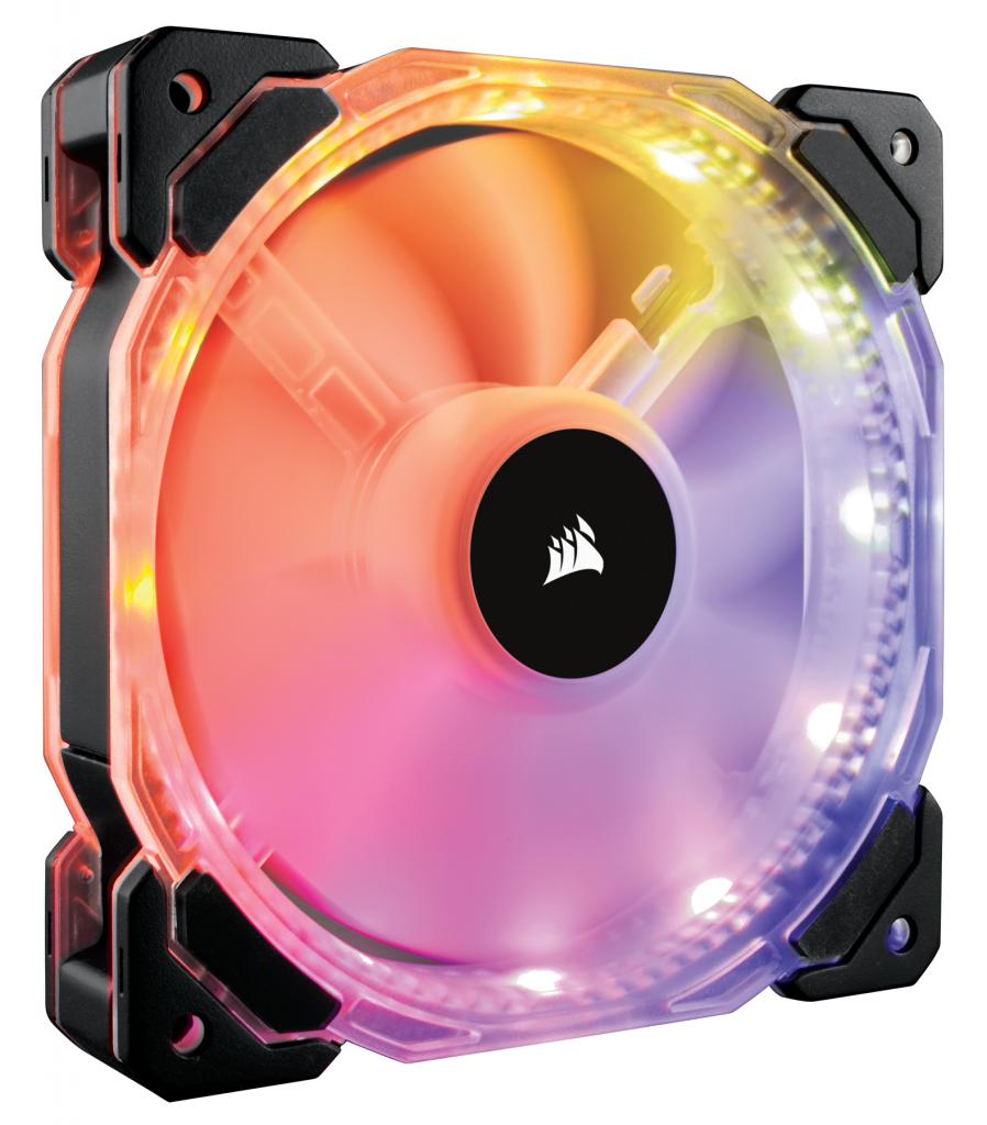 [04/09/2016] Der Corsair HD120 RGB ist dank 12 RGB-LEDs frei in seiner Beleuchtung konfigurierbar.