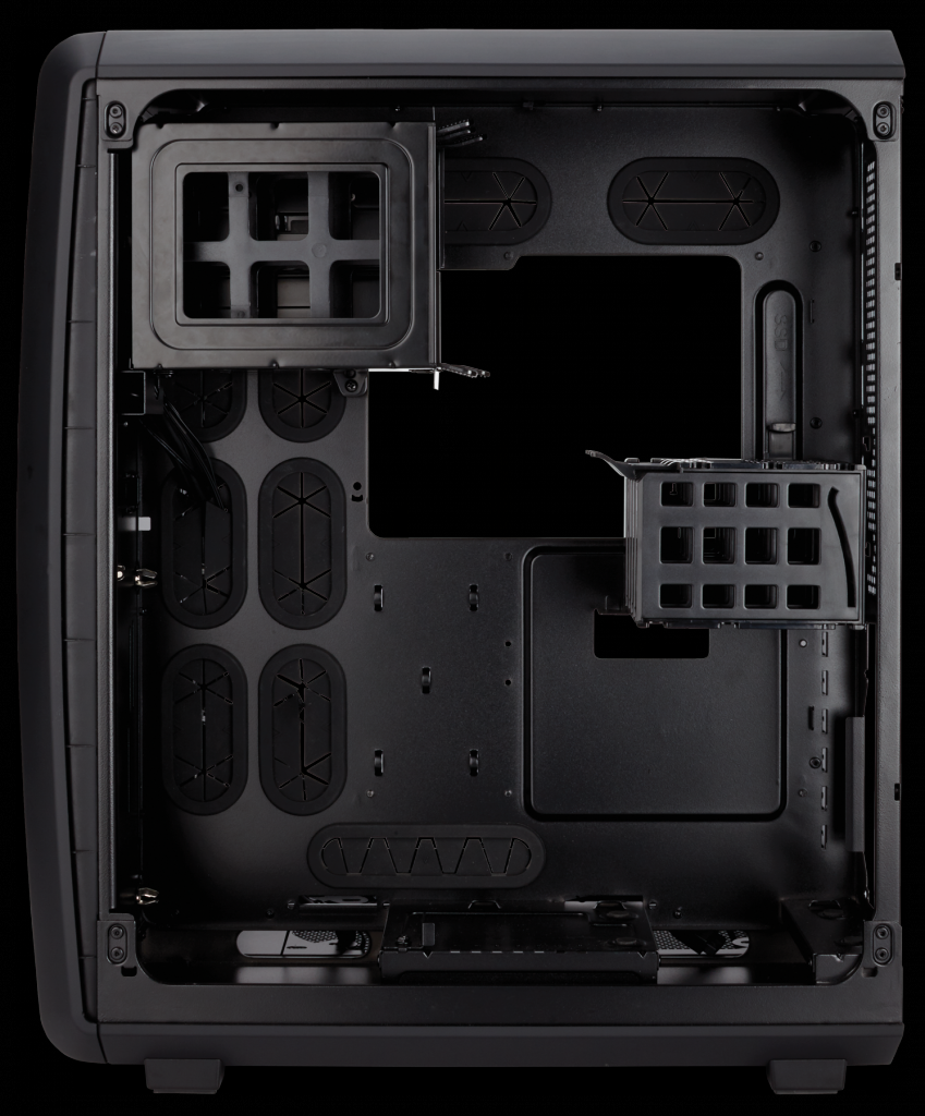 [04/09/2016] Das Corsair Carbide Air 740 entwickelt das Zwei-Kammer-Konzept des Vorgängers nicht neu, verbessert aber Details. (4)