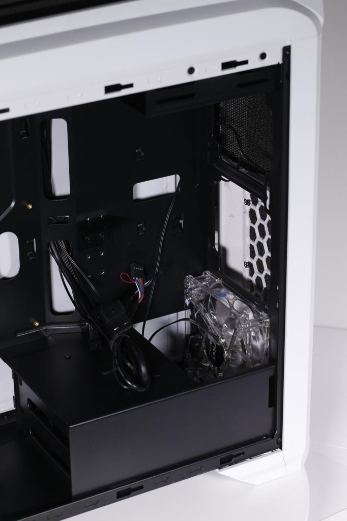 [20/10/2016] Antec GX330: Neues Gaming-Gehäuse im Budget-Segment (9)