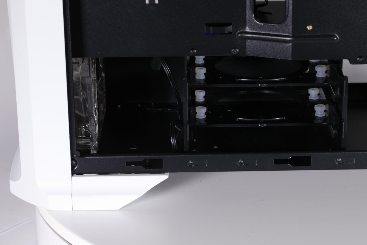 [20/10/2016] Antec GX330: Neues Gaming-Gehäuse im Budget-Segment (13)