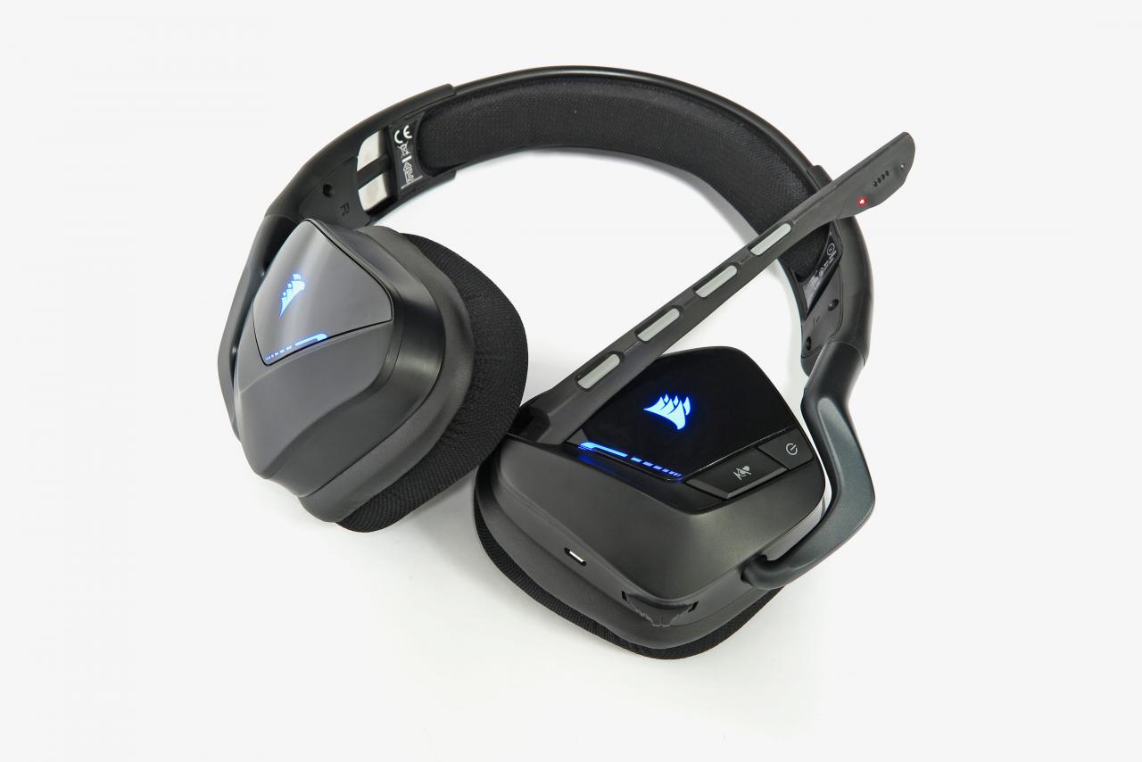 [24/10/2016] 5. Platz im PCGH-Einkaufsführer: Corsair Void RGB Wireless (bei Amazon.de kaufen)