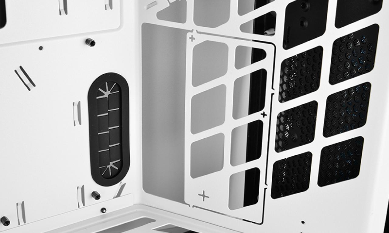 [13/10/2016] DeepCool: Gamer Storm Genome II Gehäuse mit integrierter WaKü angekündigt (6)