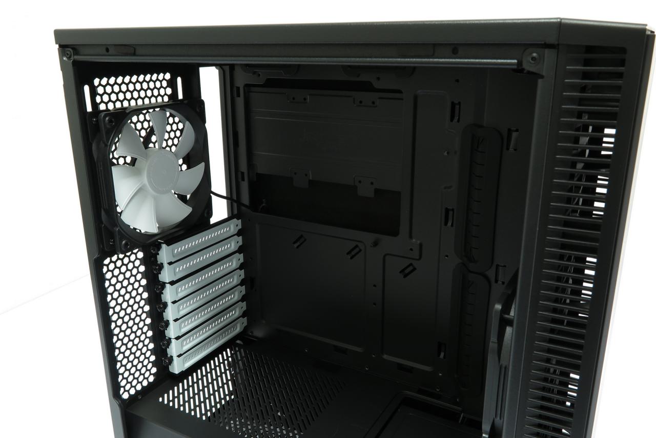 [31/10/2016] Fractal Design Define C: das neue Modell der Define-Serie im Test (5)