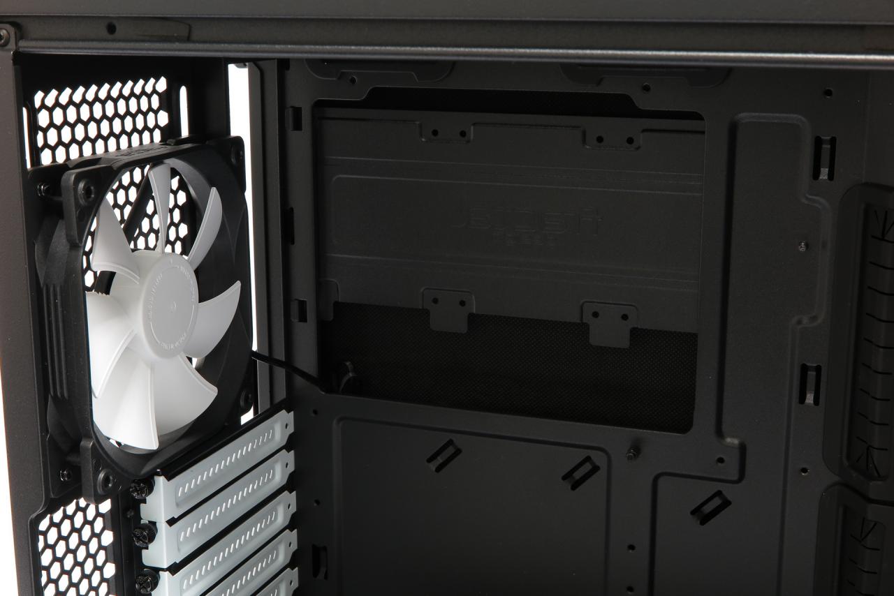 [31/10/2016] Fractal Design Define C: das neue Modell der Define-Serie im Test (10)