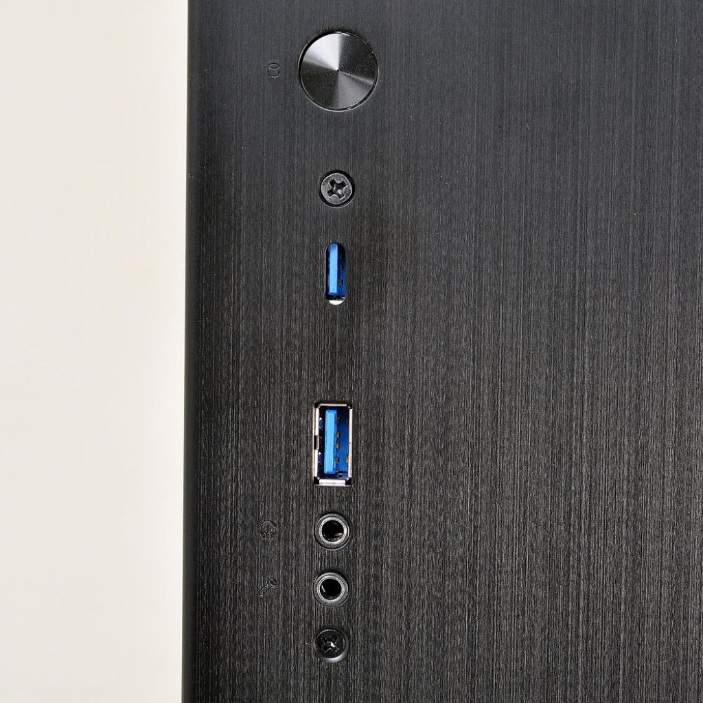 [17/10/2016] Lian Li PC-V3000: Prototyp mit gedrehtem Mainboard vorgestellt (3)