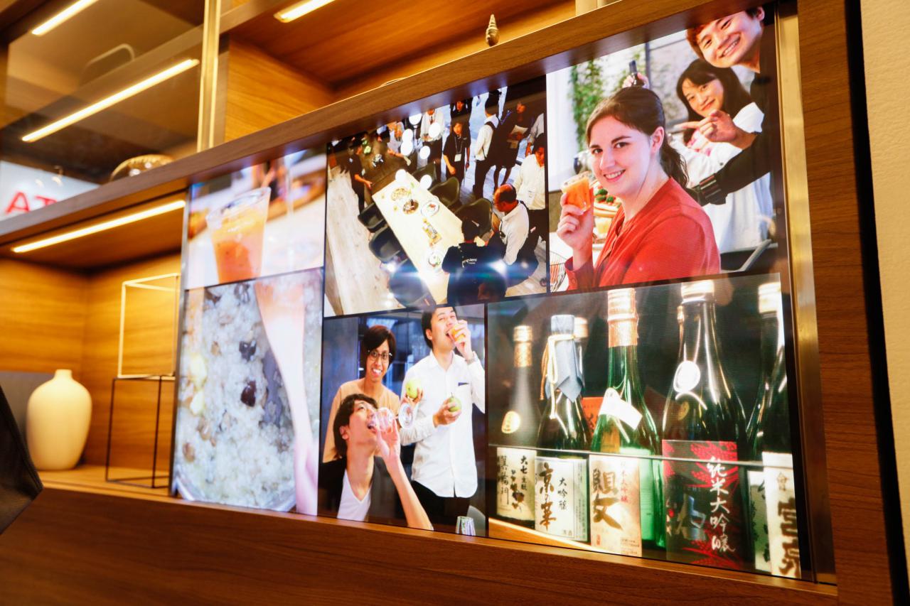 [10/10/2016] CEATEC 2016: Panasonic zeigt unsichtbare Fernseher in der Glastür (1)