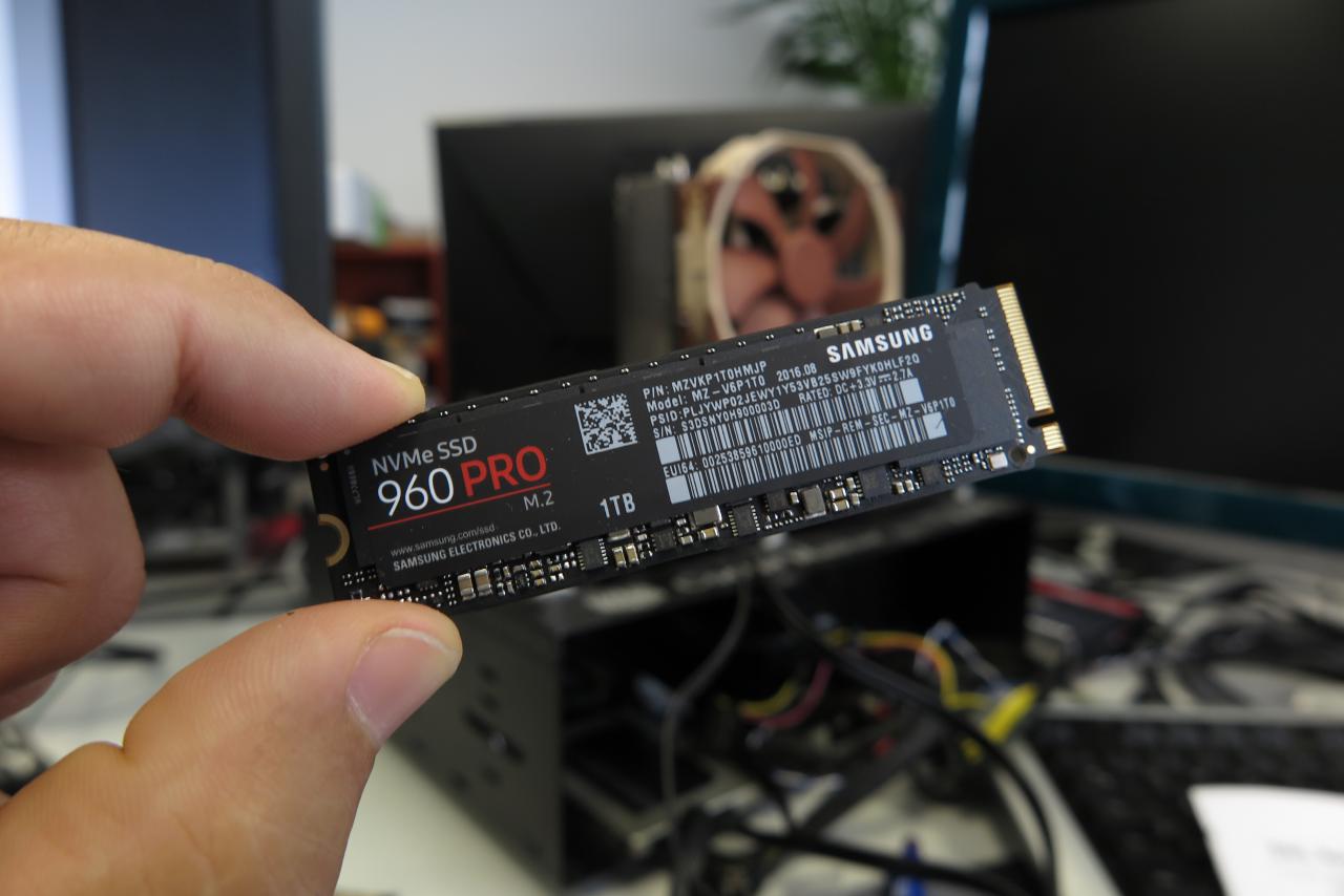[18/10/2016] Samsung SSD 960 Pro: eDrive-Firmware-Update beschert Freezes