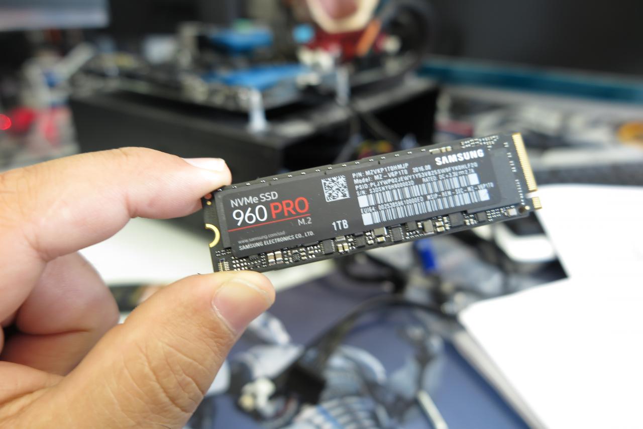 [18/10/2016] SSD 950 Pro im Test: Neuer High-End-Maßstab von Samsung (1)