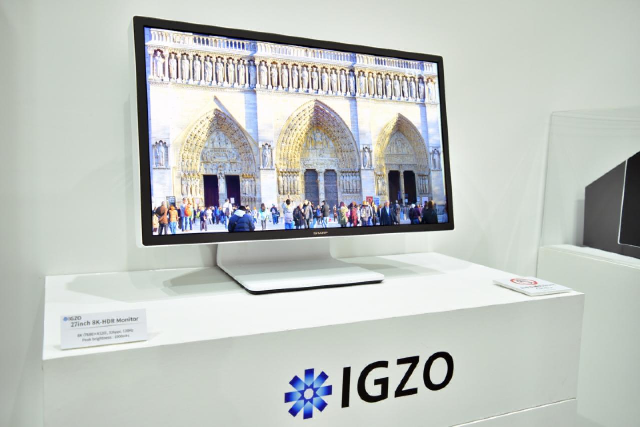 [05/10/2016] 4 × Displayport 1.3: Sharp zeigt 8K mit 120 Hertz auf 27 Zoll (1)