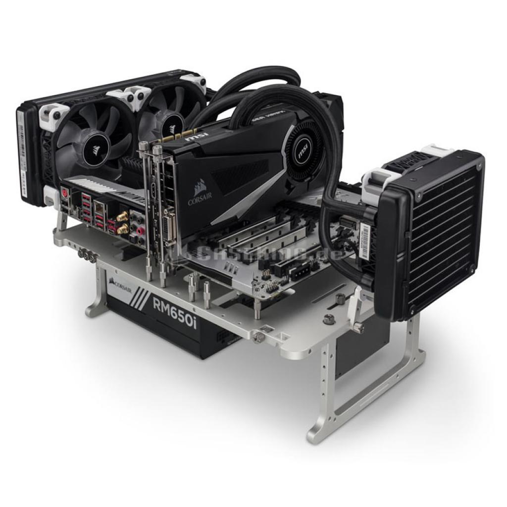 [16/10/2016] Der Streacom BC1 Benchtable richtet sich dank offener Bauweise und Erweiterbarkeit vor allem an Overclocker. (3)