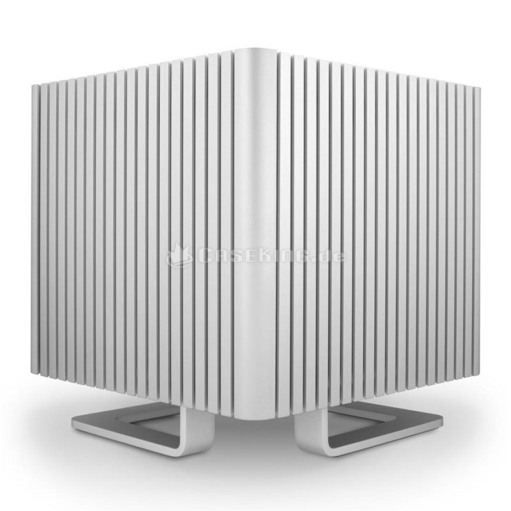 [16/10/2016] Das Streacom DB4 ist aus Aluminium gefertigt und erlaubt dank Kupfer-Heatpipes eine passive Kühlung der CPU. (1)