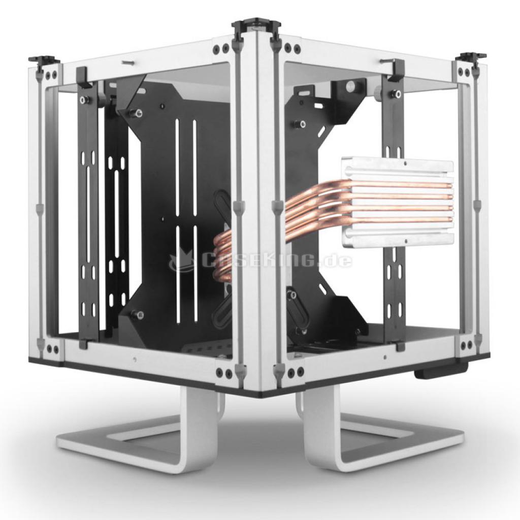 [16/10/2016] Das Streacom DB4 ist aus Aluminium gefertigt und erlaubt dank Kupfer-Heatpipes eine passive Kühlung der CPU. (4)