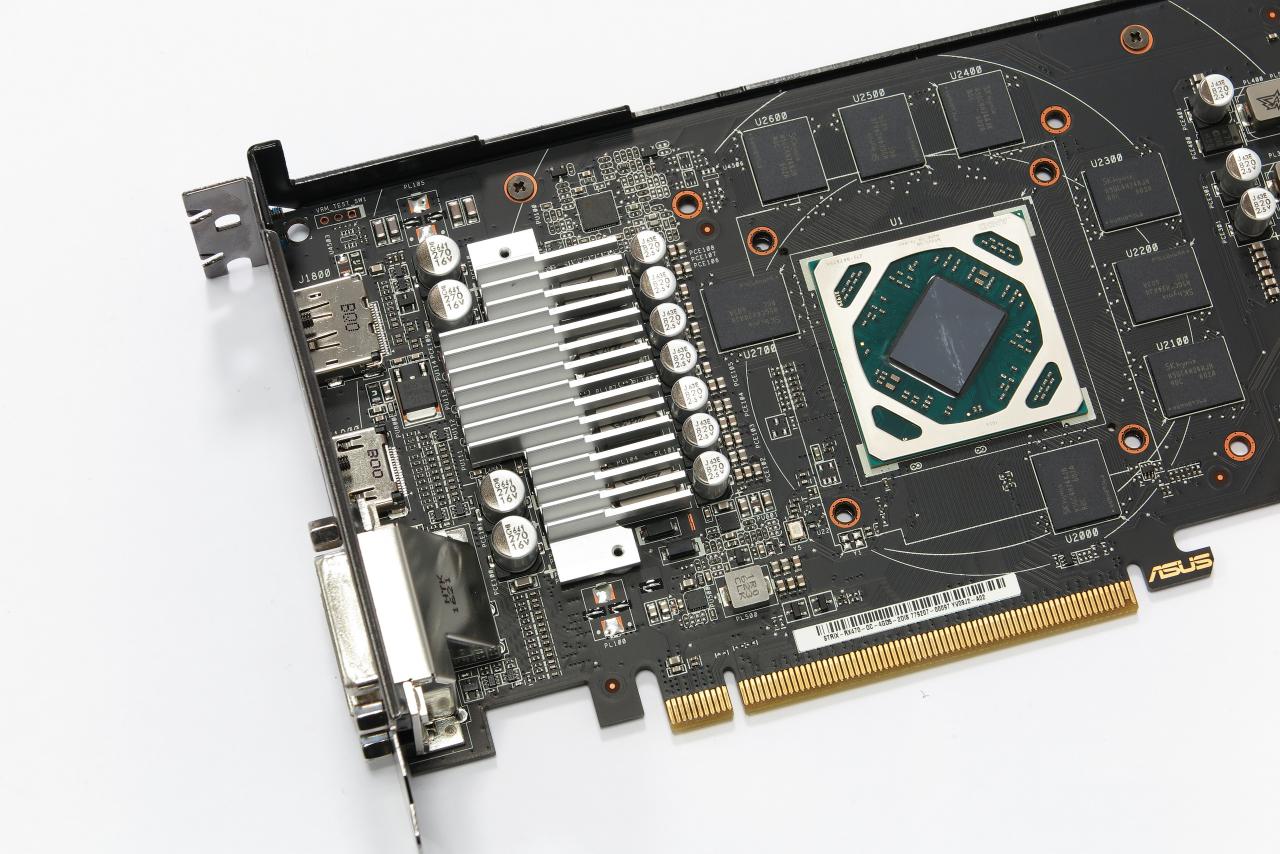 [16/11/2016] Asus Radeon RX 470 Strix OC: Der VRM-Kühler könnte etwas größer sein.
