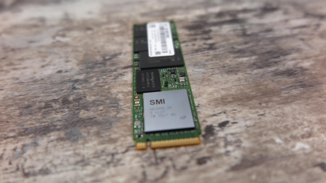 [25/11/2016] Intel SSD 600p im Test: NVMe-SSD zum SATA-Preis (3)