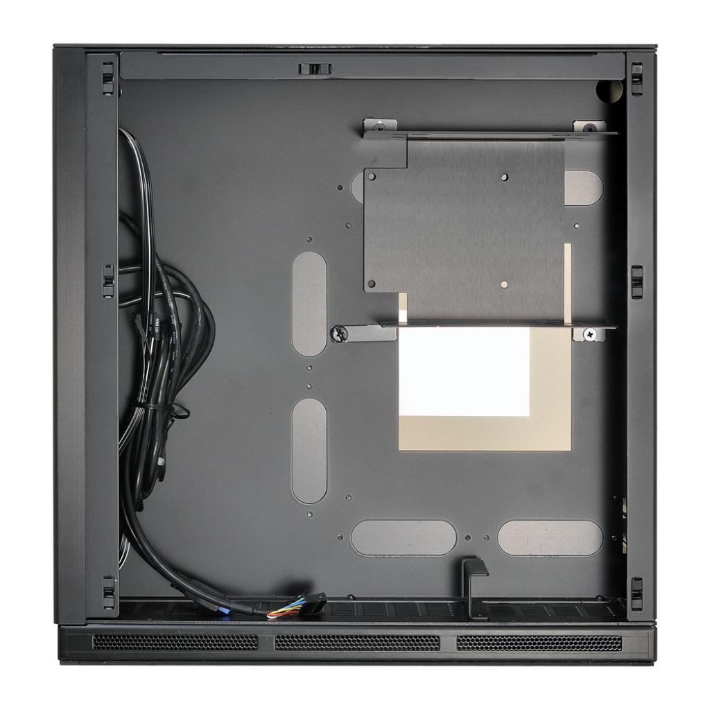 [04/11/2016] Lian Li PC-Q37: Kleines Mini-ITX-Gehäuse mit viel Hartglas (10)
