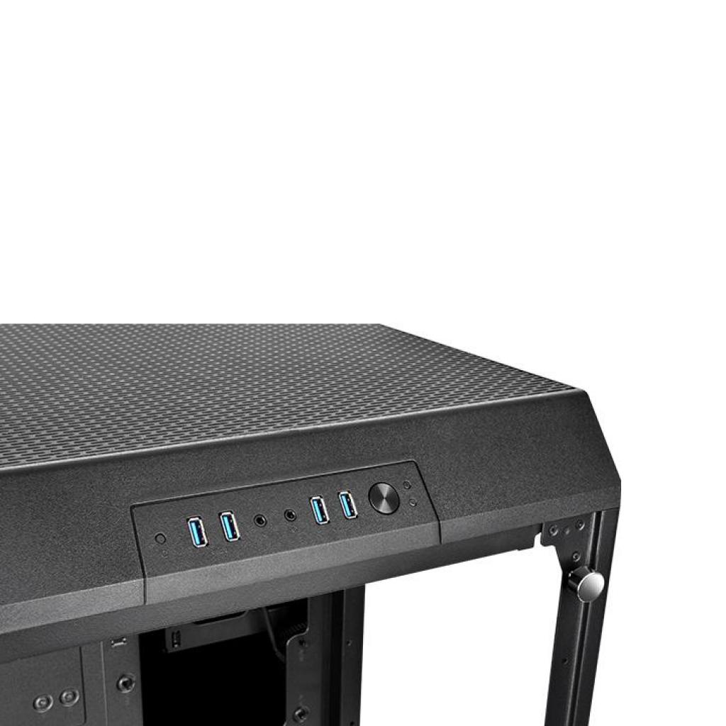 [26/11/2016] The Tower 900 von Thermaltake ist ein modulares E-ATX-Gehäuse und soll Casemoddern und Kühlfetischisten umfangreiche Möglichkeiten einräumen. (6)
